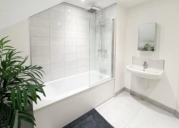 St Johns 3br Penthouse By Furnished - Centre - Next To Minster - Free Parking Lejlighed *