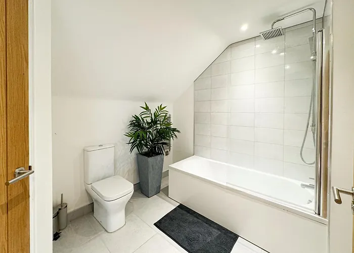 St Johns 3br Penthouse By Furnished - Centre - Next To Minster - Free Parking Lejlighed