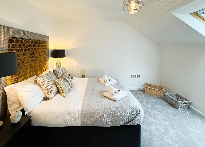 St Johns 3br Penthouse By Furnished - Centre - Next To Minster - Free Parking Lejlighed York