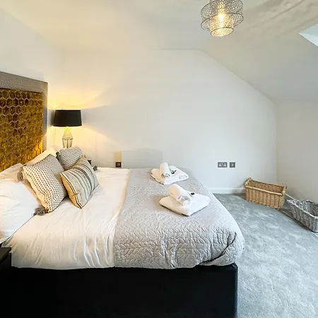 St Johns 3br Penthouse By Furnished - Centre - Next To Minster - Free Parking Апартаменты Йорк